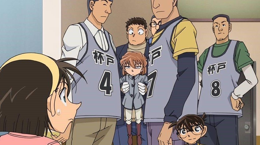 La liga de detectives en una confusión (2)